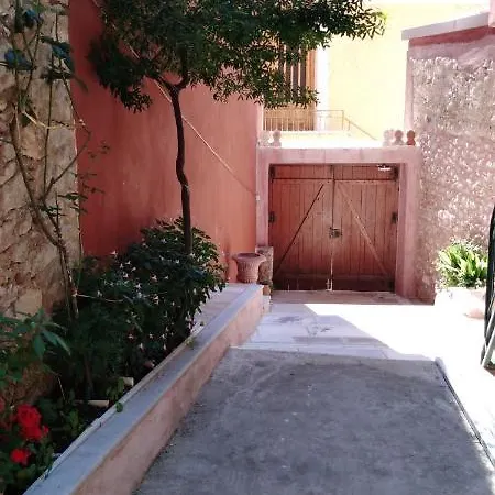 Country Style At The Center Of شقة *